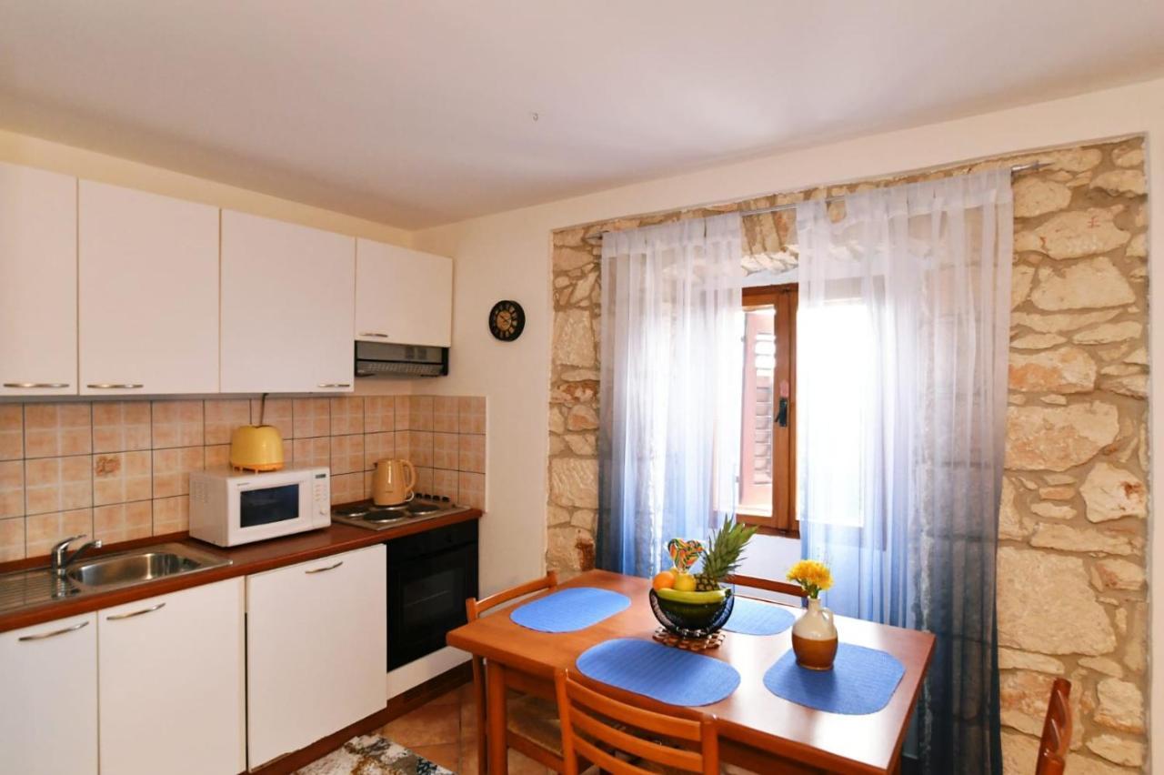 Freya'S Apartments Медулин Екстериор снимка