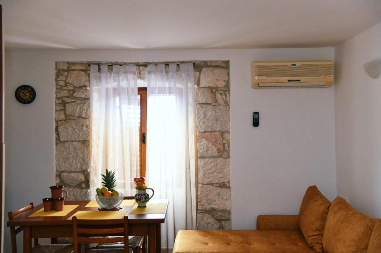 Freya'S Apartments Медулин Екстериор снимка