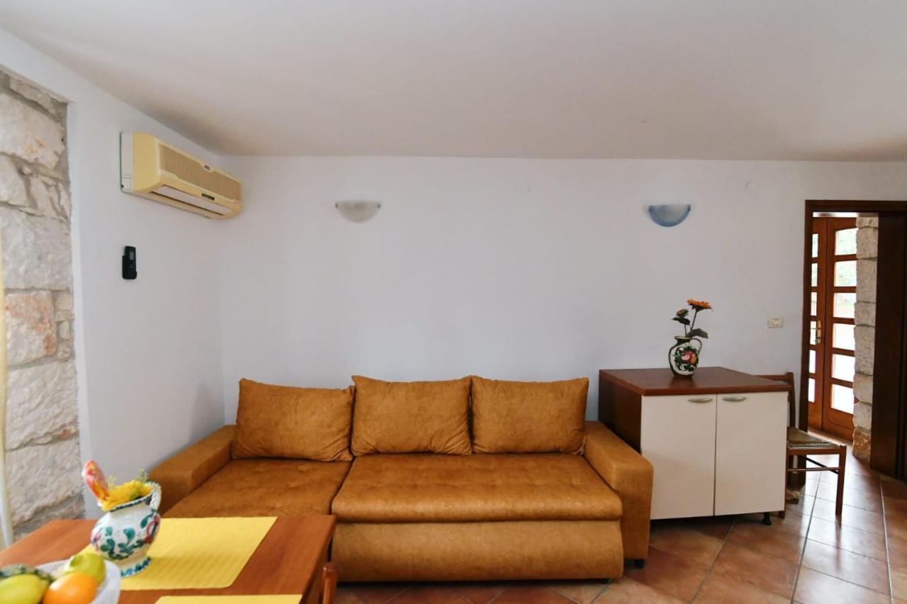 Freya'S Apartments Медулин Екстериор снимка