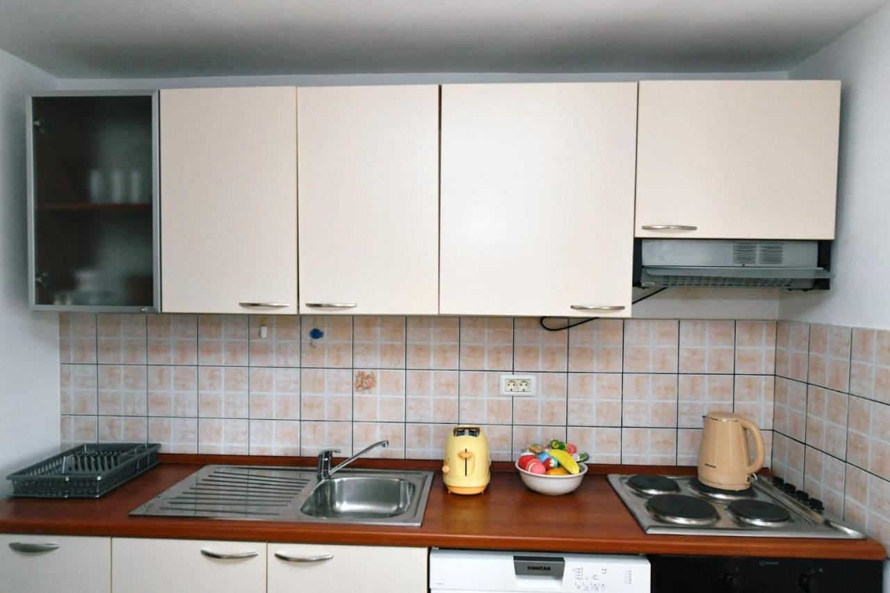 Freya'S Apartments Медулин Екстериор снимка