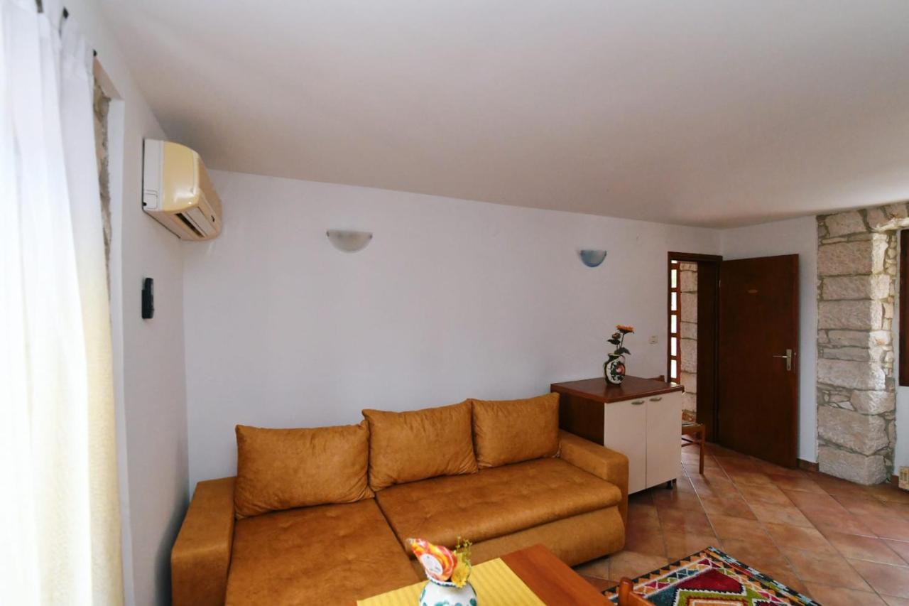 Freya'S Apartments Медулин Екстериор снимка